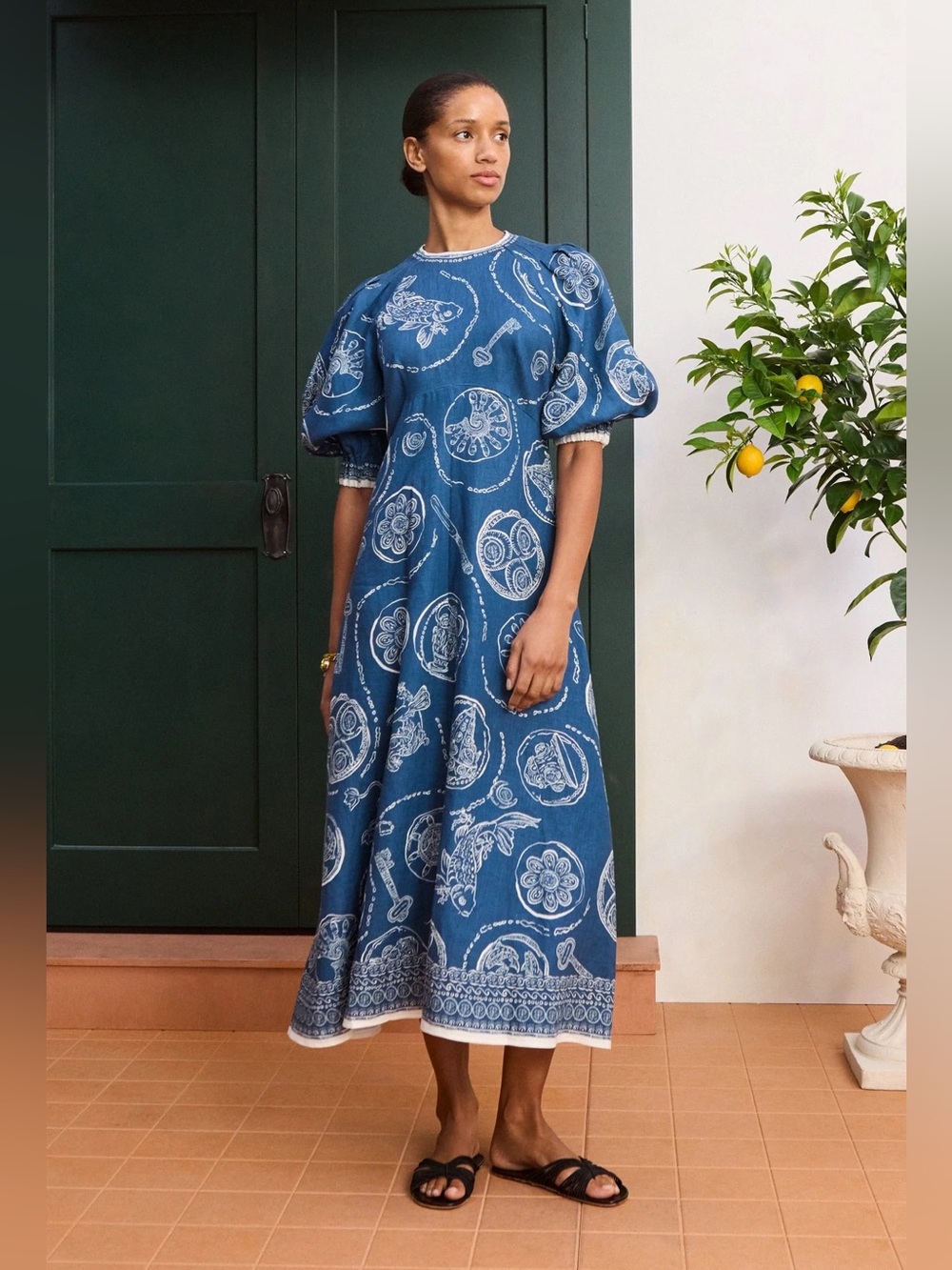 AlEMAIS Blue Printed Puff-Sleeve Maxi Dress size 4.